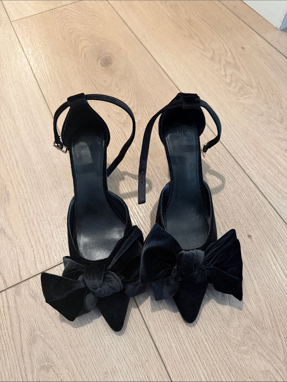 H&M Black Velvet Pointed-Toe Heels with Bow and Ankle Strap
